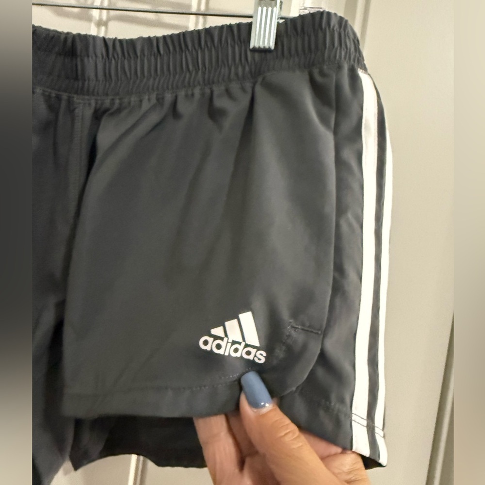Adidas Primegreen 2 Womens Size Large Gray & Navy Running Gym Shorts Aeroready - Picture 8 of 13